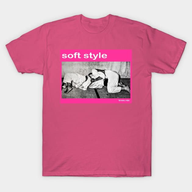 SOFTSTYLE - Yin Yang T-Shirt by knee.rdz